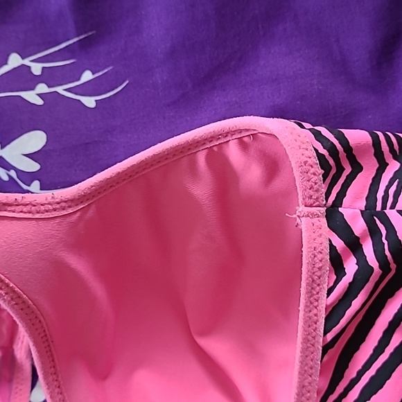 Victoria’s Secret Pink Yoga push up - Picture 7 of 10